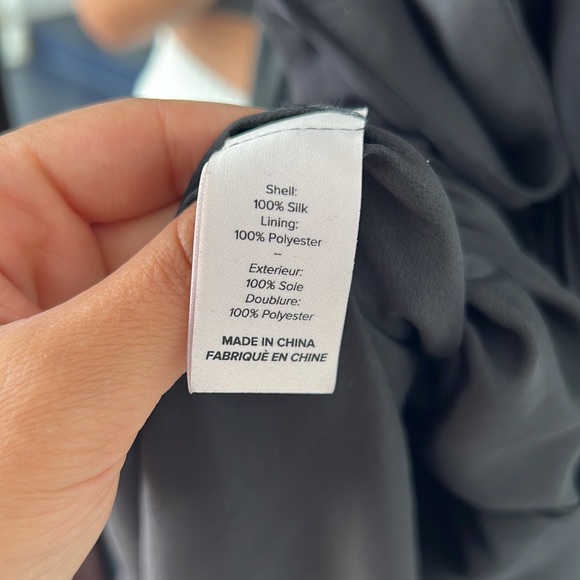 Cinq á sept one shoulder gown - Picture 5 of 5